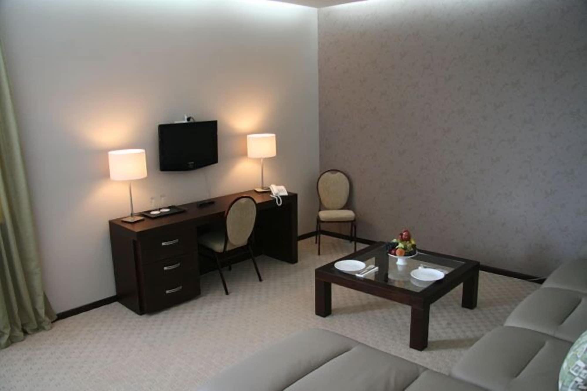 D'Plaza Hotel Tbilisi Luaran gambar