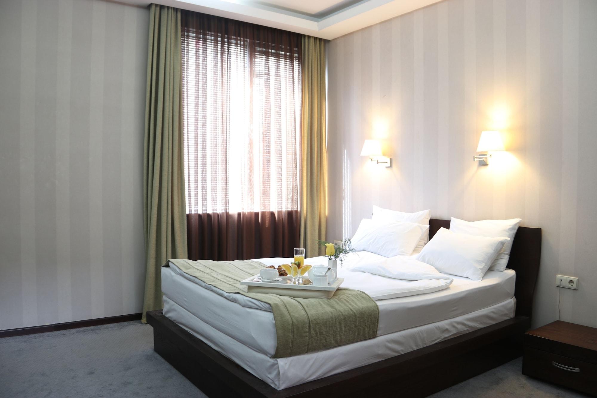 D'Plaza Hotel Tbilisi Luaran gambar