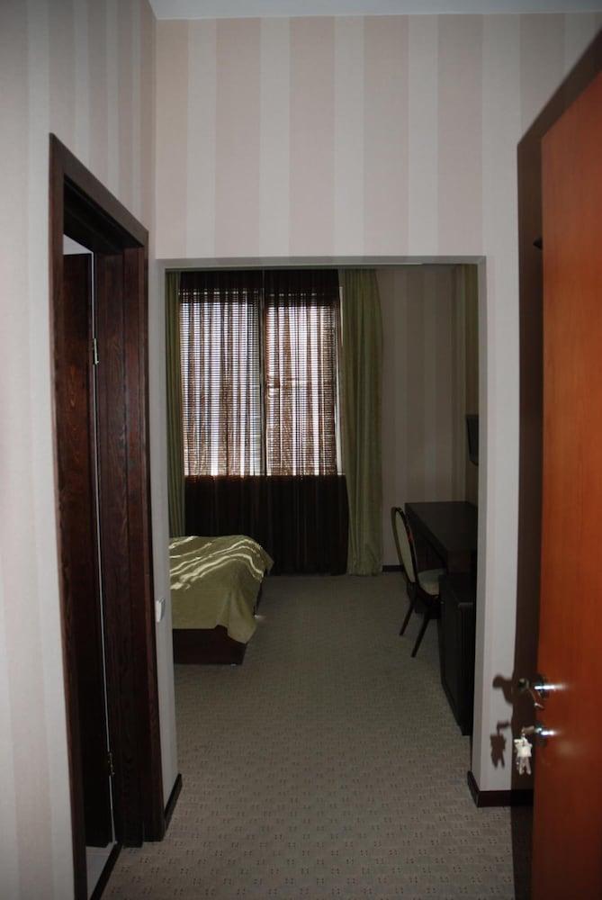 D'Plaza Hotel Tbilisi Luaran gambar