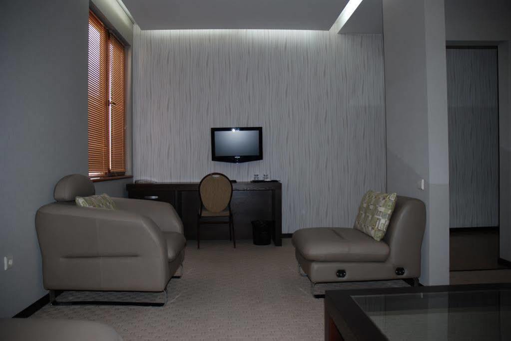D'Plaza Hotel Tbilisi Luaran gambar
